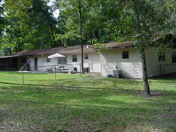 2nd image of 19170 NE 50th St