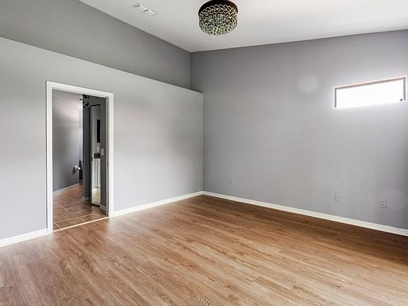 2nd image of 5336 Edgewater Way