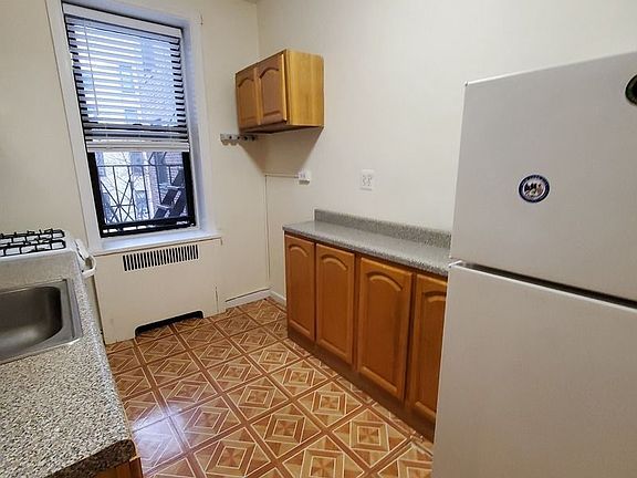 2nd image of 4308 41st St APT 4