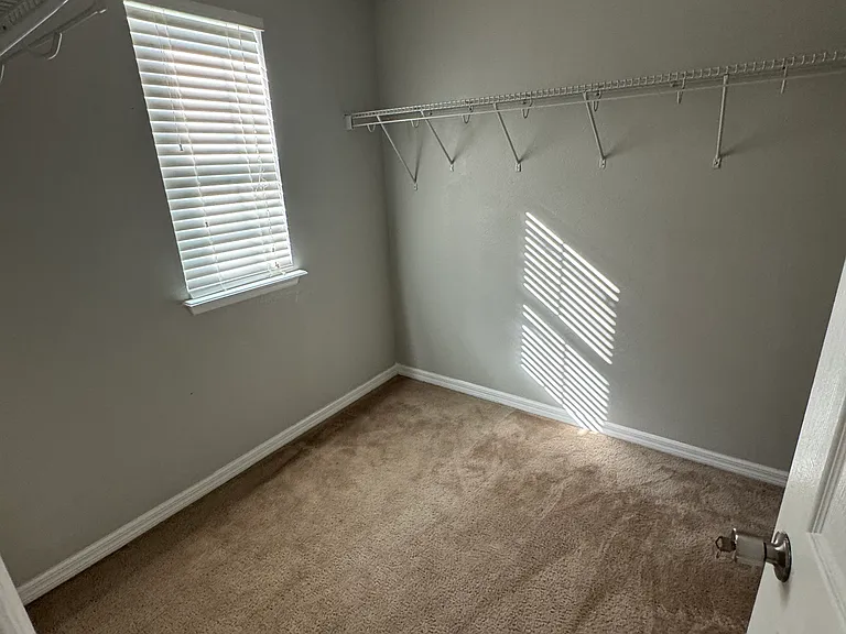 11938 Silverlake Park Dr — Photo 15