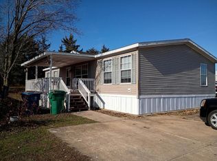 1022 Walnut Grove Ln, Farmington, MO 63640