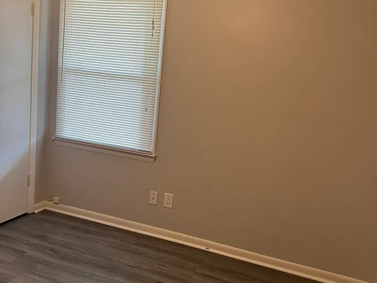 2221 Tolgate Rd — Photo 19
