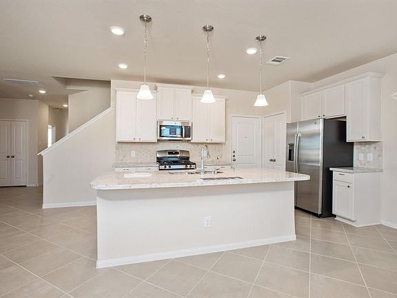 4th image of 18860 Aspen Briar Cir
