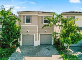 4716 NW 48th Ter, Tamarac, FL 33319
