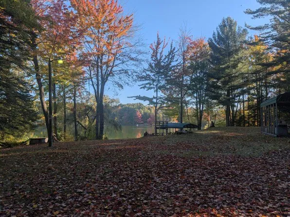 5636 S Leelanau Cir, New Era, MI 49446