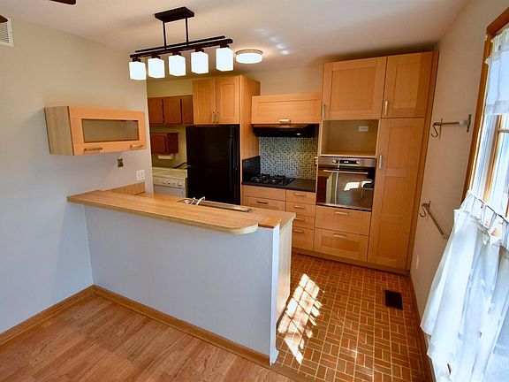 5th image of 2990 Whittier Ct