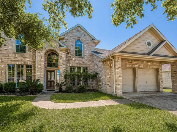 9018 Carriage Point Dr, Sugar Land, TX 77479