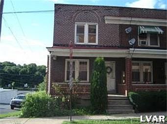 2nd image of 851 W Greenleaf St