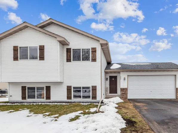 522 Horseshoe Ln, Braham, MN 55006