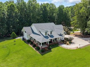 270 Hidden Meadows Rd, Cleveland, GA 30528