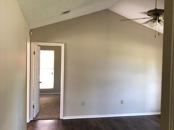 4th image of 4175 Highgate Dr