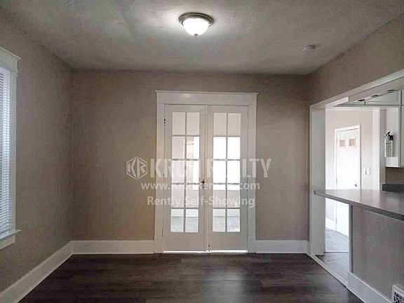 3rd image of 146 S Detroit Ave
