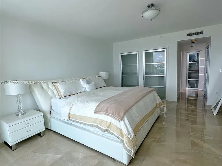 1455 Ocean Dr #1211 — Photo 6
