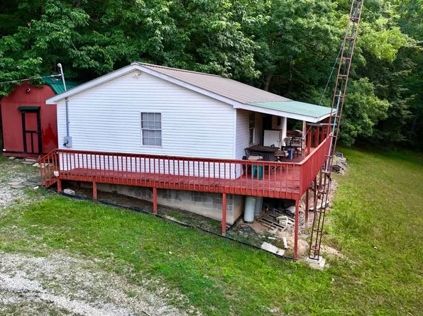 671 Woodmen Ln, Napier, WV 26631