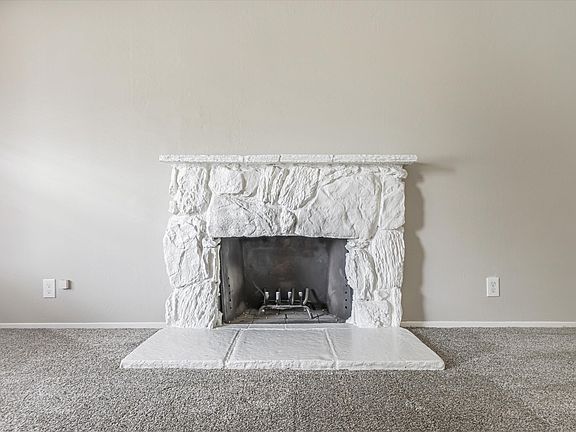5th image of 628 Elmbrook Way