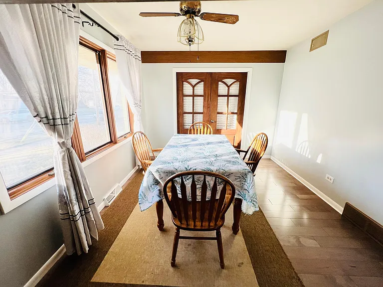 2404 Pearsall Pkwy — Photo 11