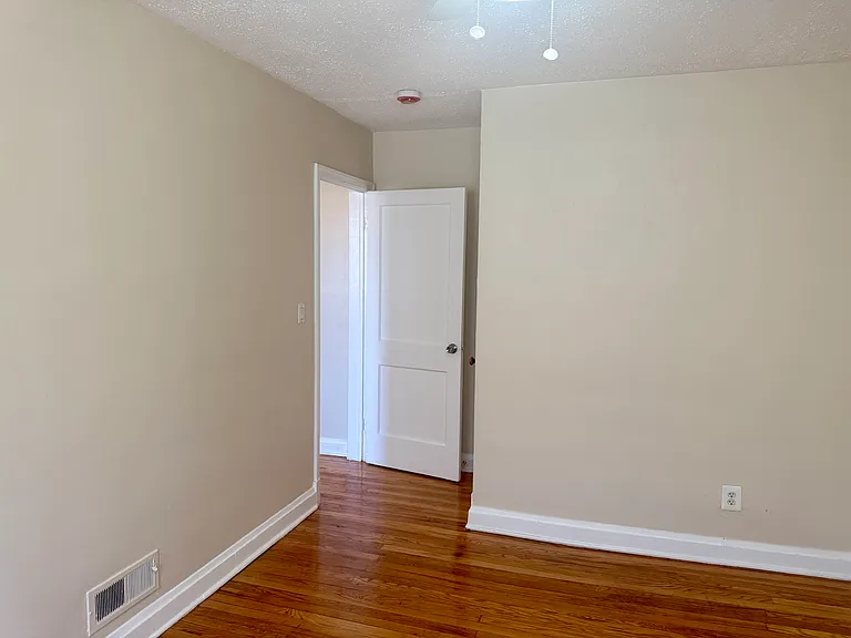 3512 Elmora Ave — Photo 21