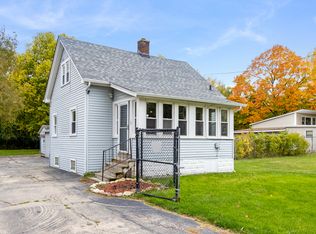 213 Keck Ave, Aurora, IL 60505