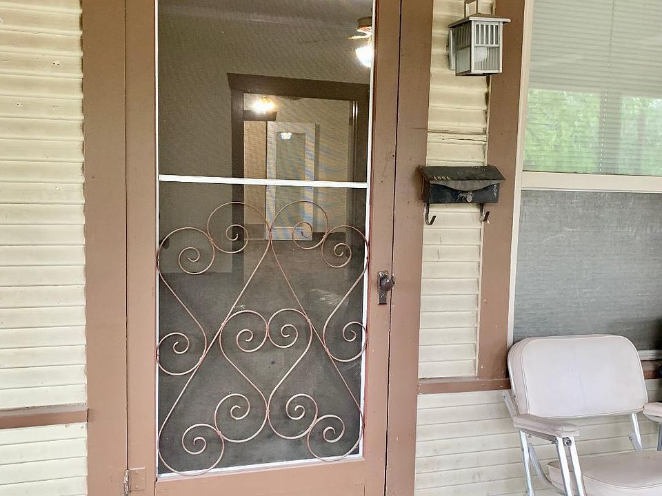1st image of 4004 Mount Vernon Ave