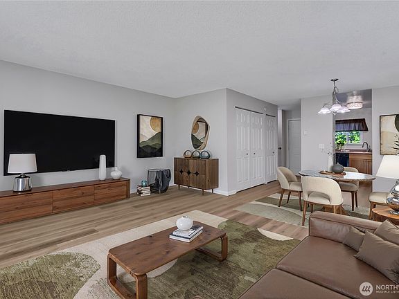 3rd image of 25426 106th Avenue SE #C4