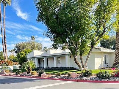 1939 E Grand Bahama Dr, Palm Springs, CA, 92264