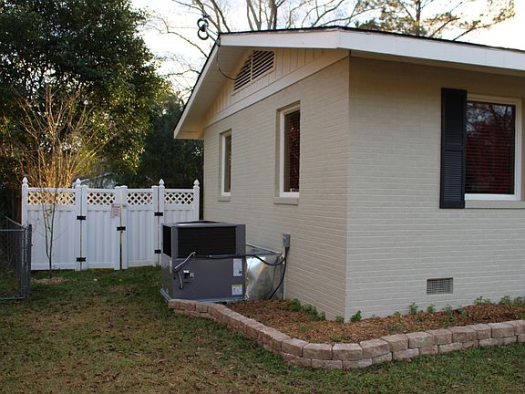 4th image of 618 Highland Park Dr