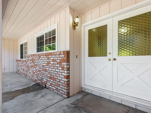 4th image of 1610 San Ramon Way