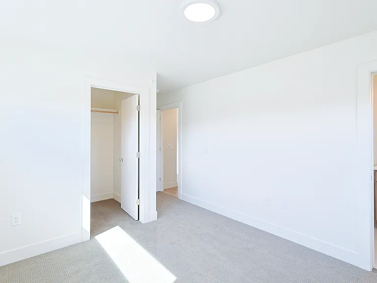 Nexus Point Apartments — Photo 48