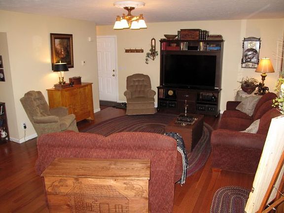 4th image of 2309 Quail Run Ave