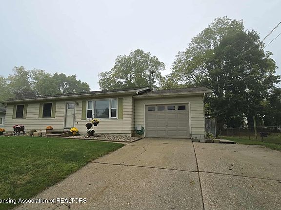 3rd image of 11169 Jerryson Dr