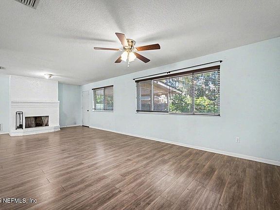 3rd image of 2349 MOODY Avenue