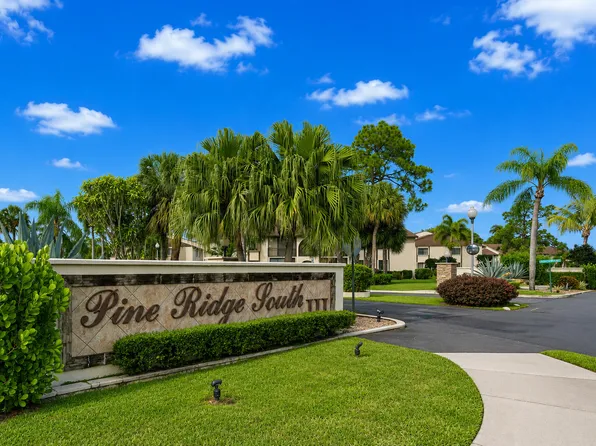 303 Knotty Pine Circle #A-1, Greenacres, FL 33463