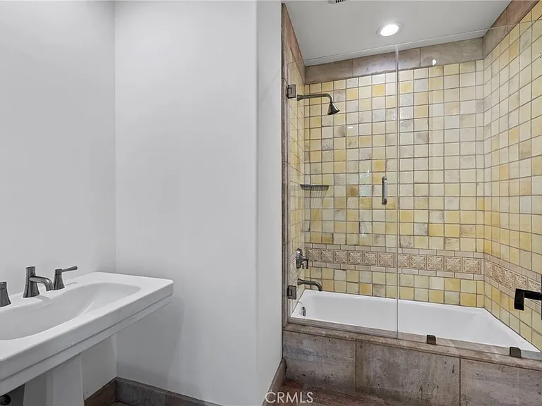 1316 Beverly Grove Pl — Photo 39