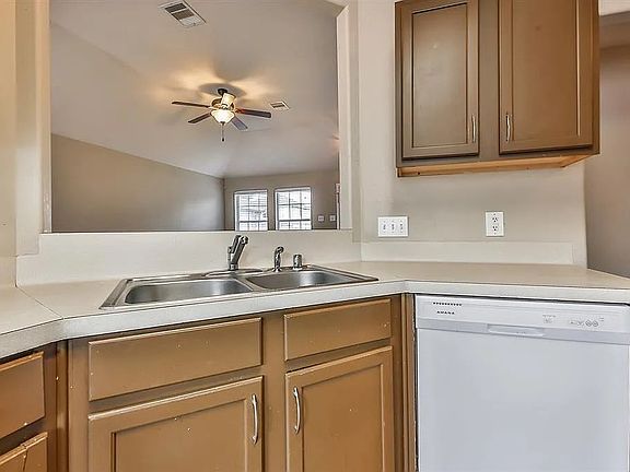 3rd image of 6615 Wellington Meadows Dr