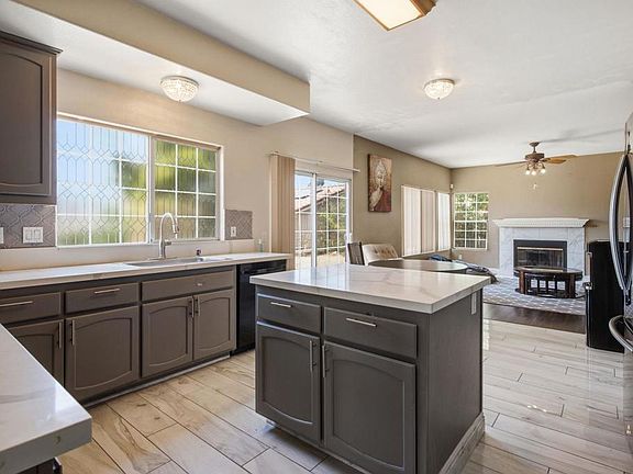 5th image of 1737 Foxfire Ct