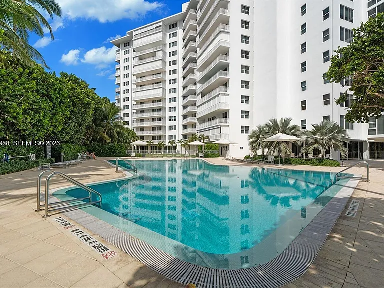 200 Ocean Lane Dr #108 — Photo 27