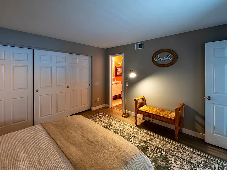 6756 S Ivy St #B1 — Photo 6
