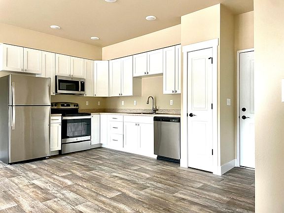 5th image of 2990 Expo Pkwy #208