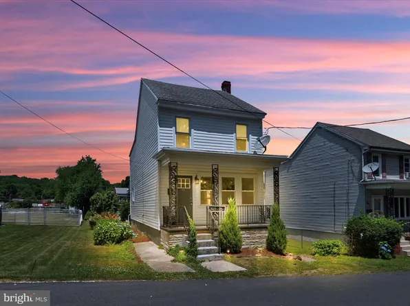 743 3rd St, Port Carbon, PA 17965