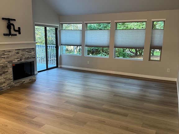 Bay windows face north west with top-down bottom-up shades and lots of privacy.