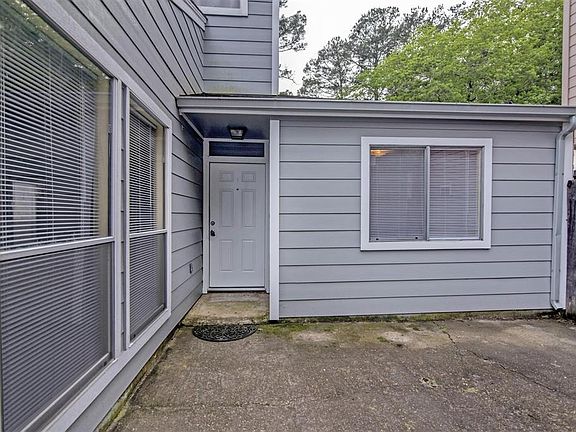 5th image of 11929 Lakewood West Dr