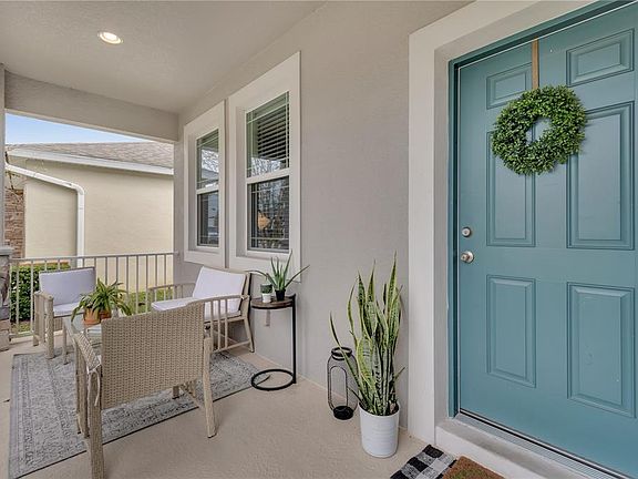 4th image of 948 Hilltop Park Ct