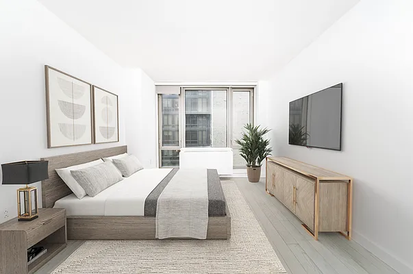 Rented by Platinum Forbes Global Properties | media 1