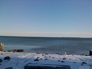 4th image of 1065 Bay Ave
