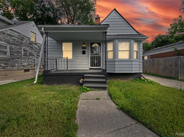 11706 Auburn St, Detroit, MI 48228