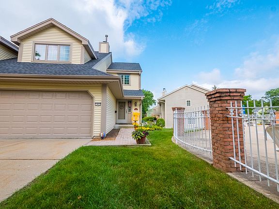 2nd image of 7423 W Tuckaway Creek Dr #7423