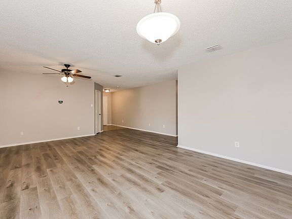 4th image of 8412 Mild Creek Ln