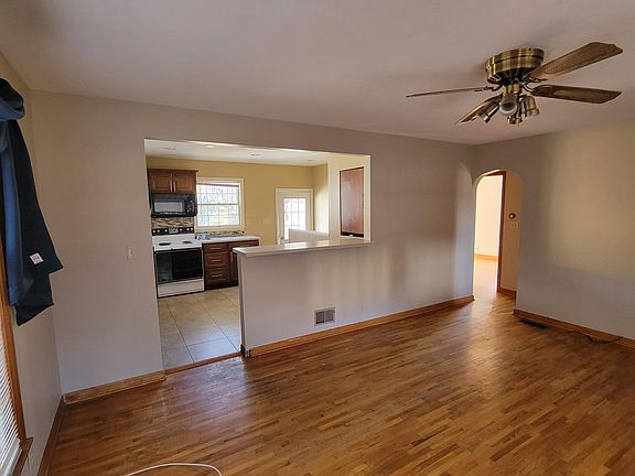 3rd image of 1830 S 47th St