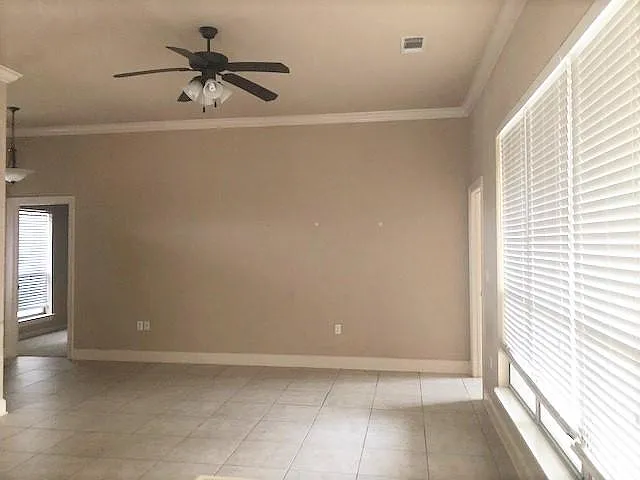 9004 Westlake Ave — Photo 2