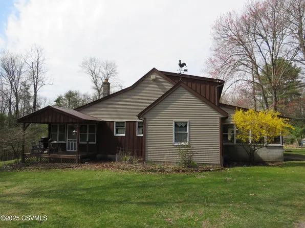 57 Wandell Rd, Sweet Valley, PA 18656
